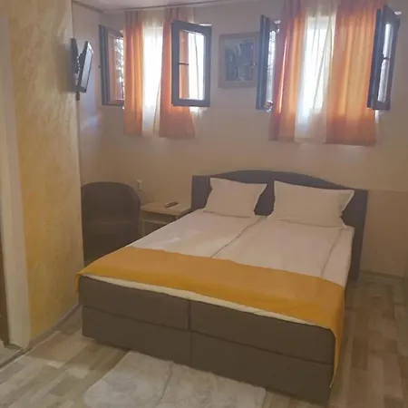 Hotel Dali 3*