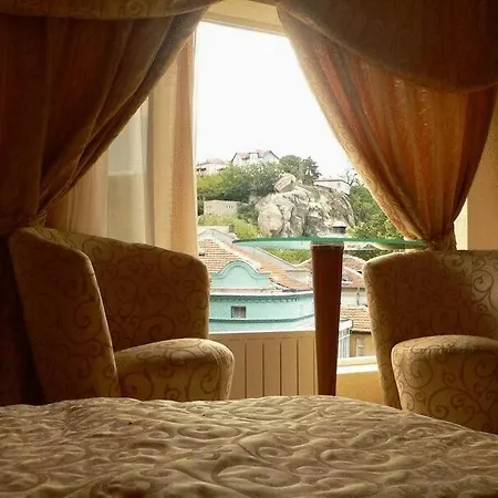 Hotel Dali 3*